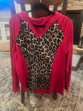 d&co Leopard V-Panel Pink Hoodie